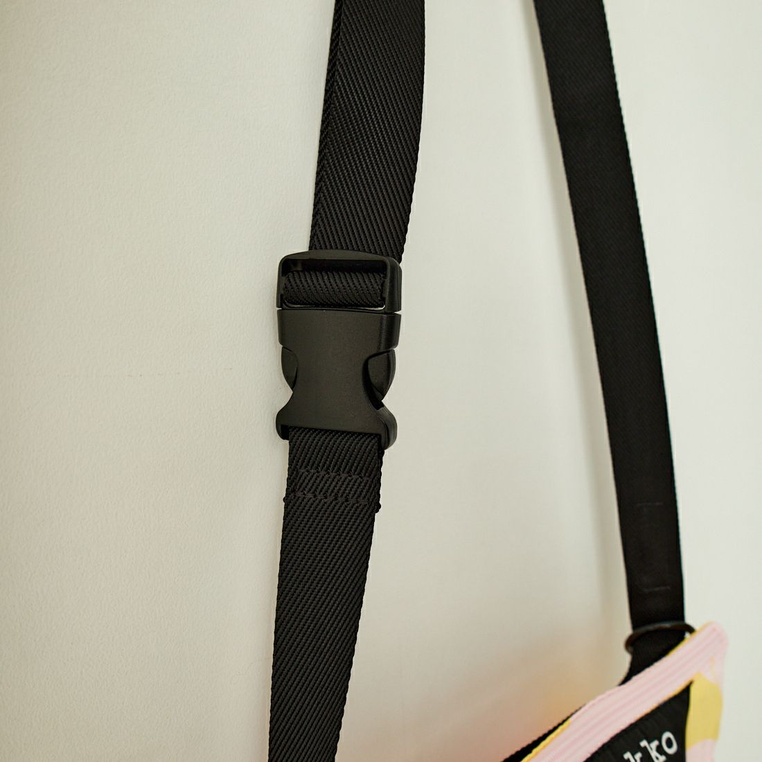 marimekko [マリメッコ] Neat Crossbody Unikko S ショルダーバッグ [52244-2-93401] 70 ﾋﾟﾝｸ