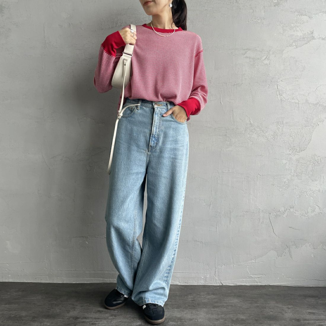 Health knit [ヘルスニット] 別注 クルーネック ワッフルボーダーカットソー [HR24F-L021IN-JF] RED/OFF BD &&モデル身長：160cm 着用サイズ：F&&