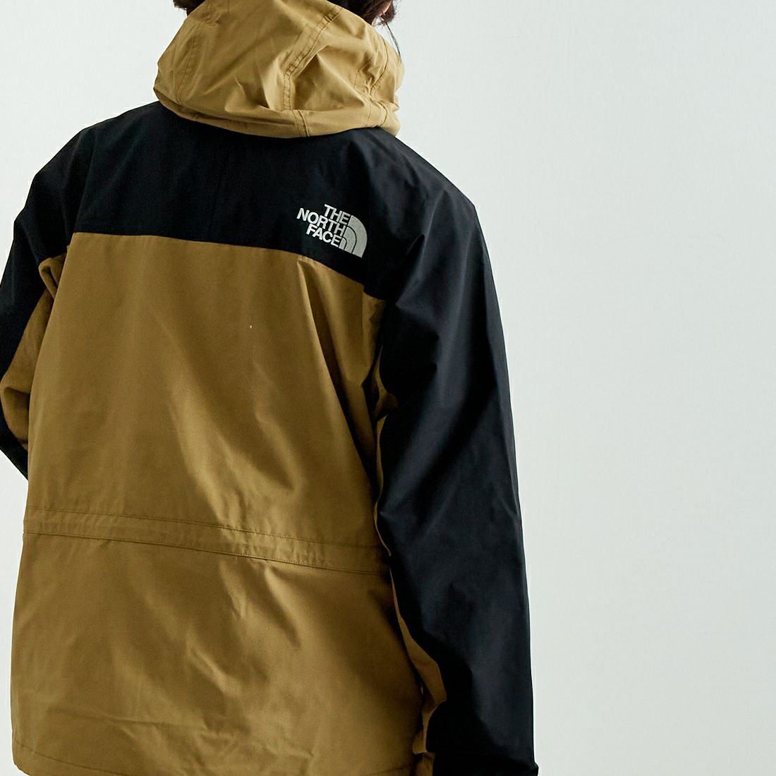 THE NORTH FACE [ザ ノースフェイス] マウンテンライトジャケット [NP62450] KT &&モデル身長：179cm 着用サイズ：L&&