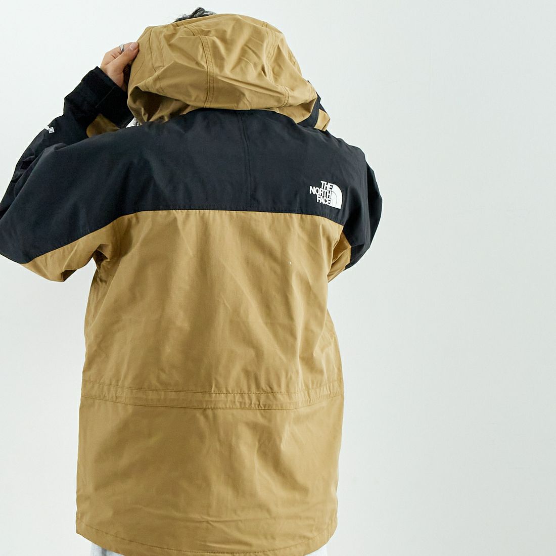 THE NORTH FACE [ザ ノースフェイス] マウンテンライトジャケット [NP62450] KT &&モデル身長：179cm 着用サイズ：L&&