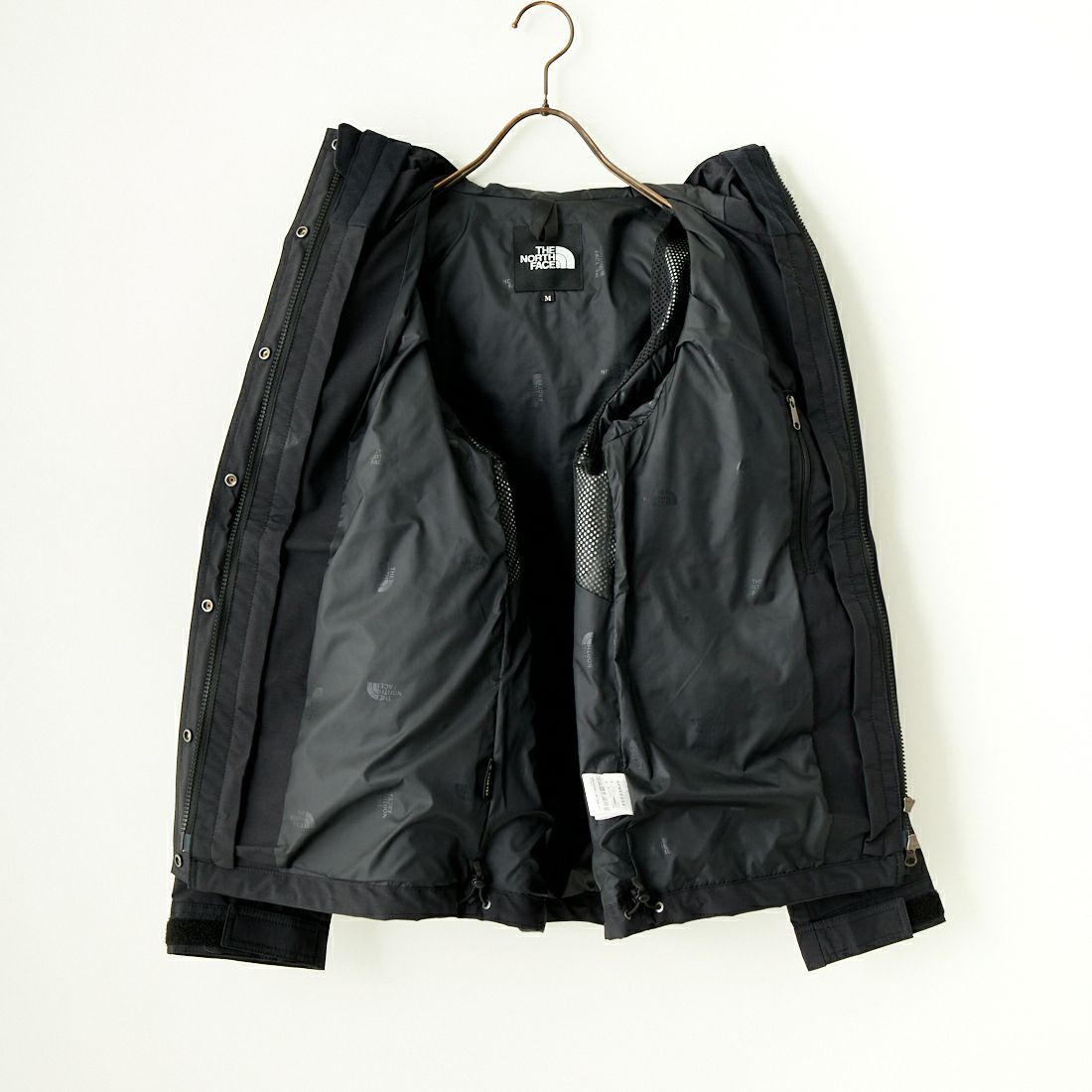 THE NORTH FACE [ザ ノースフェイス] マウンテンライトジャケット [NP62450] K