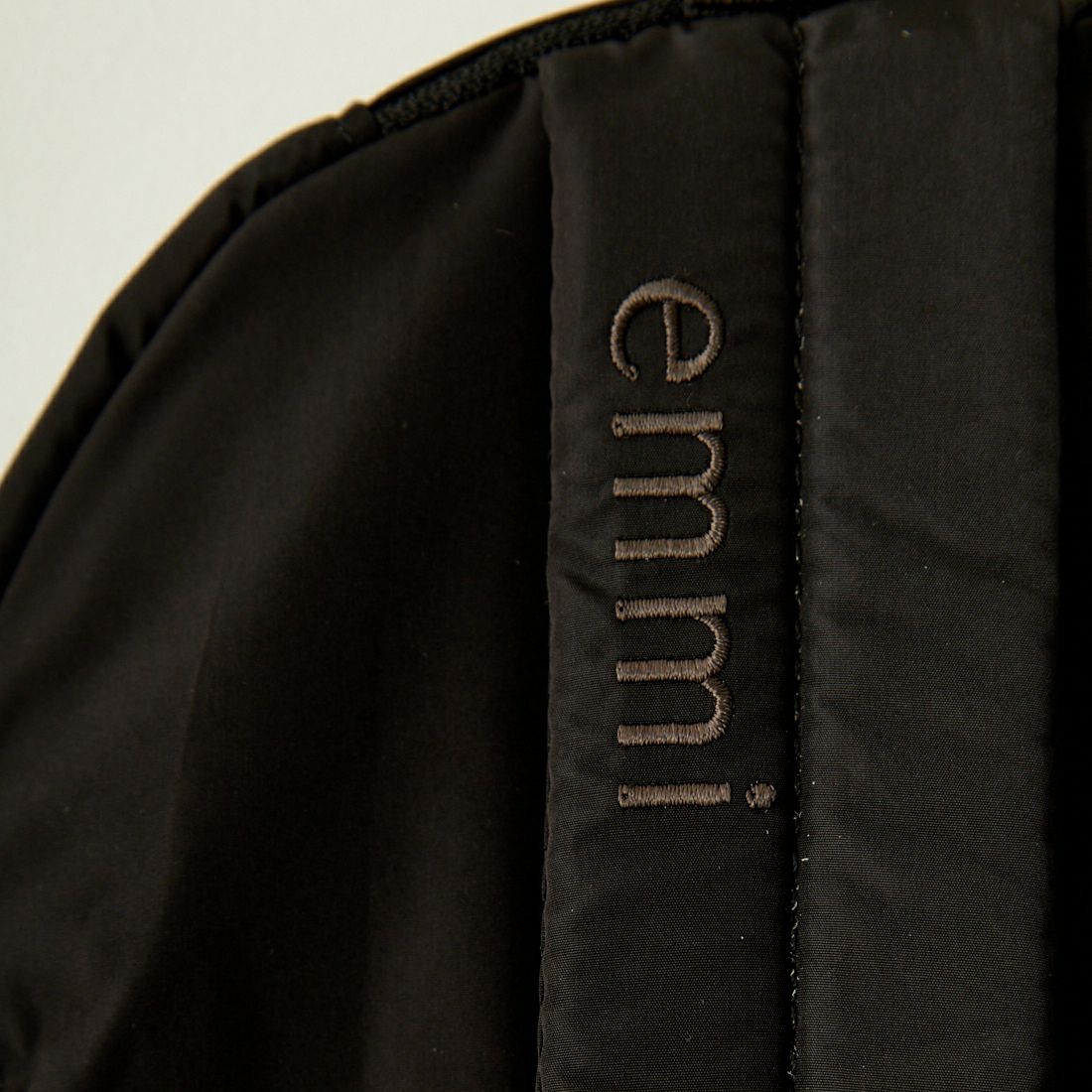 emmi [エミ] エコ撥水ギャザーボディーバックパック [13WGB239304] BLK