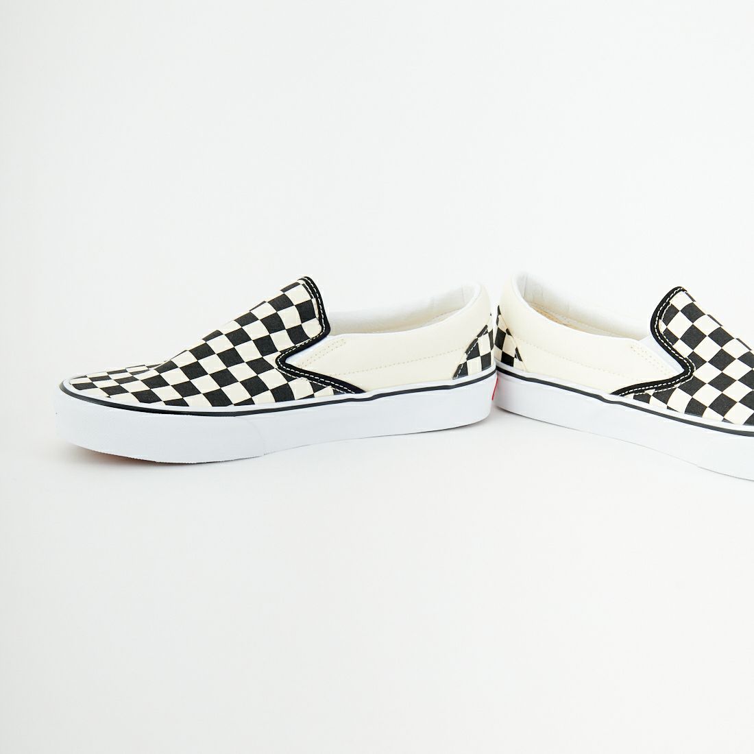VANS [バンズ] クラシックスリッポン [VN000EYEBWW] B＆W CHCKER
