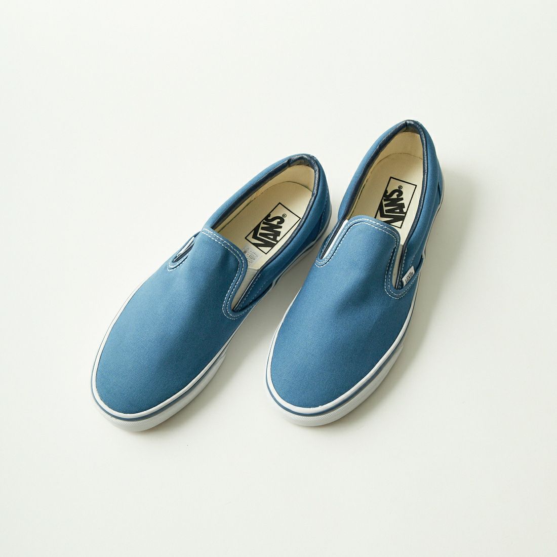VANS [バンズ] クラシックスリッポン [VN000EYENVY] NAVY