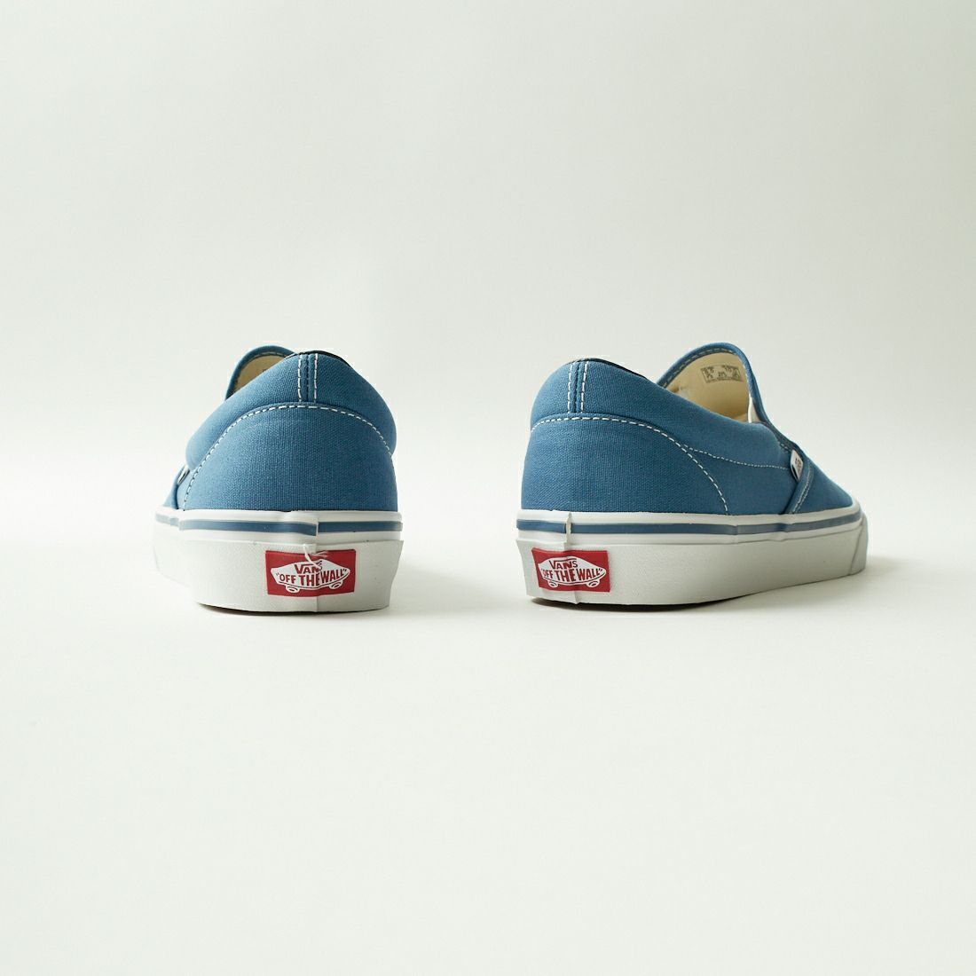 VANS [バンズ] クラシックスリッポン [VN000EYENVY] NAVY