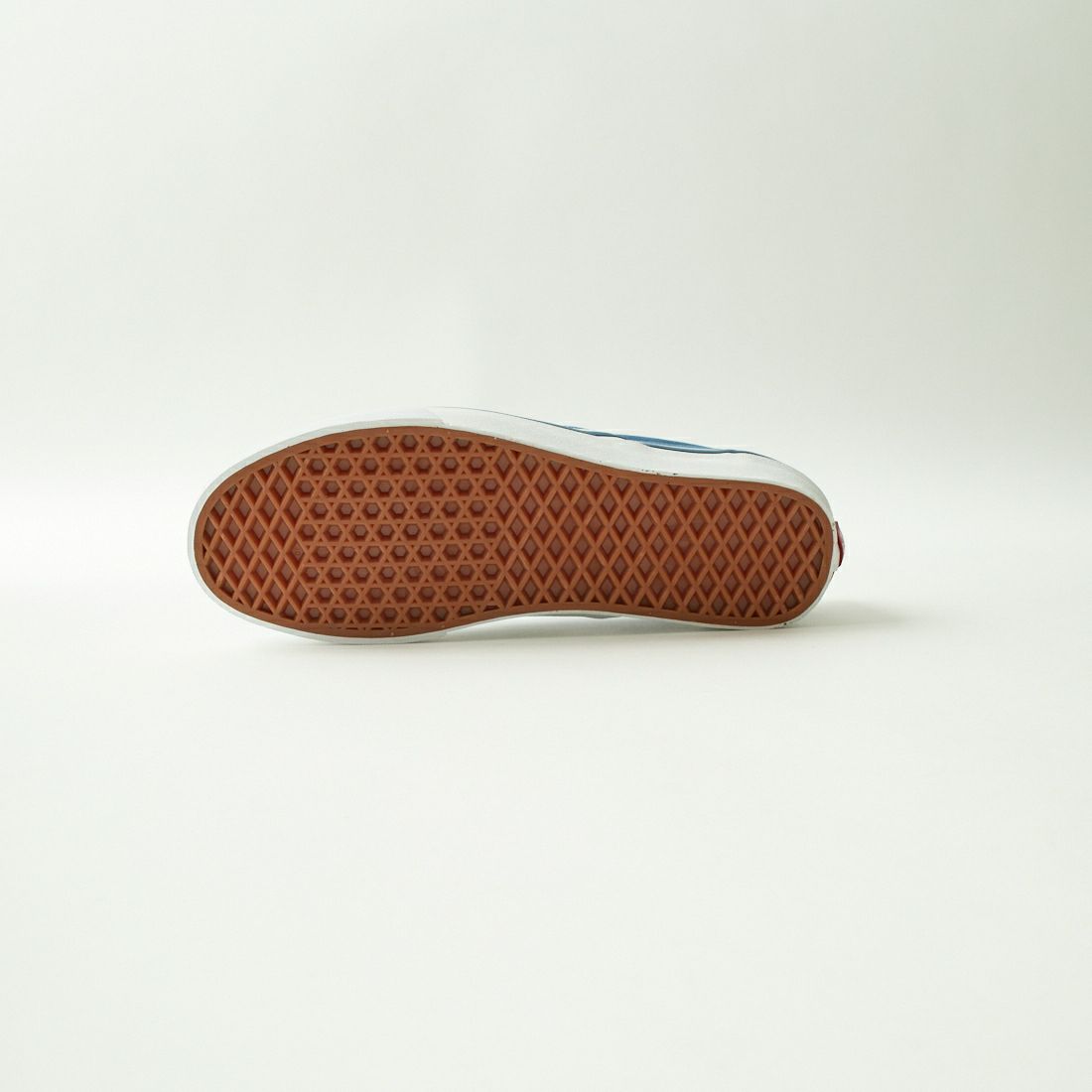 VANS [バンズ] クラシックスリッポン [VN000EYENVY] NAVY