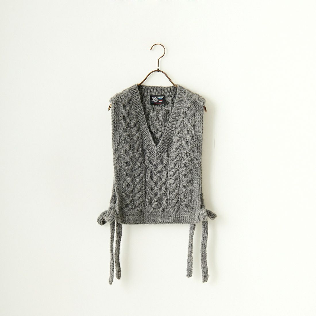 NEPAL HAND KNIT [ネパールハンドニット] 別注 ハンドニット サイドリボンベスト [NHK-DW-24FW3IN-JF] GRAY