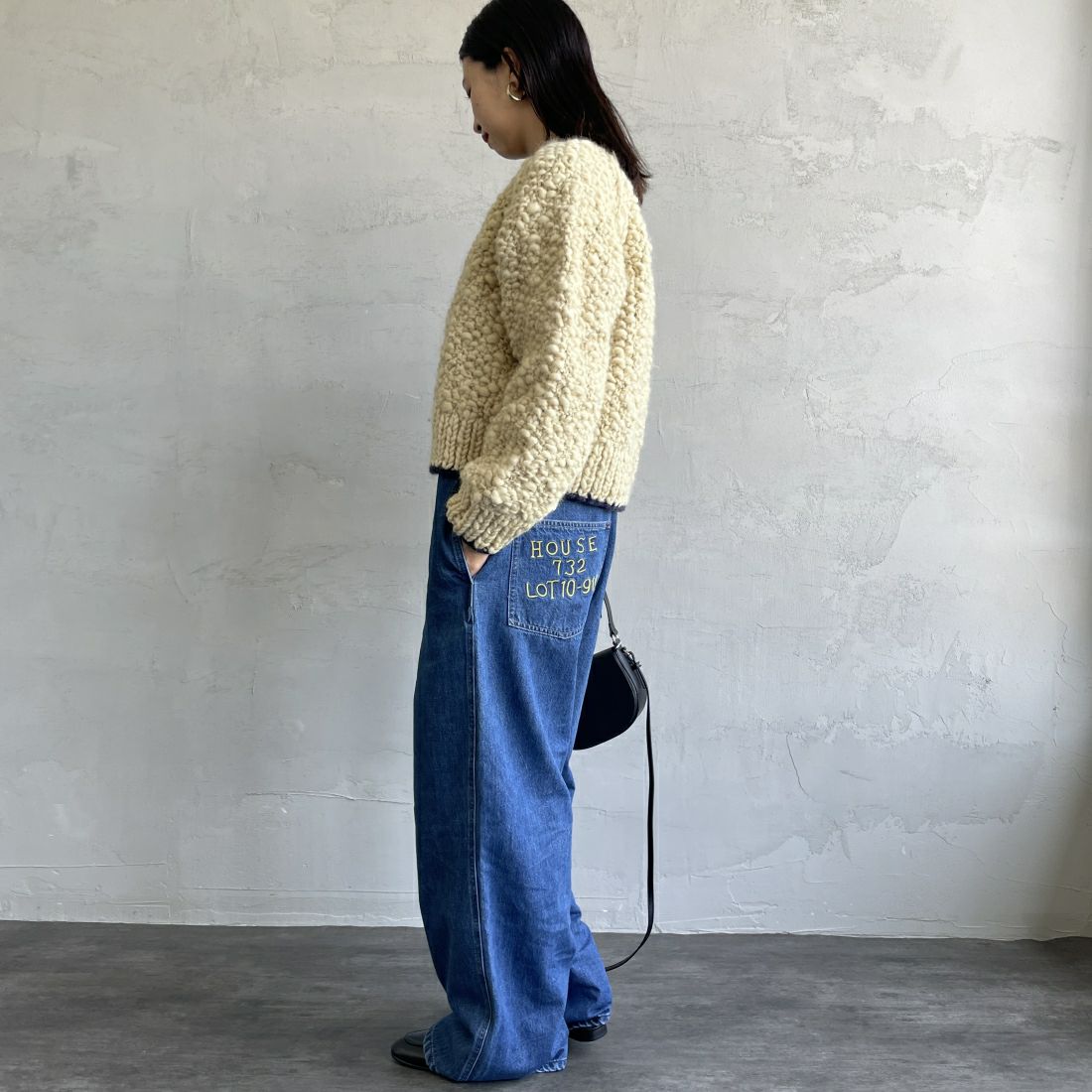 NEPAL HAND KNIT [ネパールハンドニット] 別注 ハンドニット スラブパイピングカーディガン [NHK-DW-24FW10IN-JF] IVORY &&モデル身長：163cm 着用サイズ：F&&
