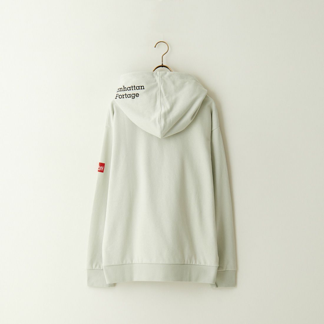 MANHATTAN PORTAGE [マンハッタンポーテージ] 別注 フードロゴ刺繍 スウェットパーカー [23FWMP-IN42-JF] GRAY