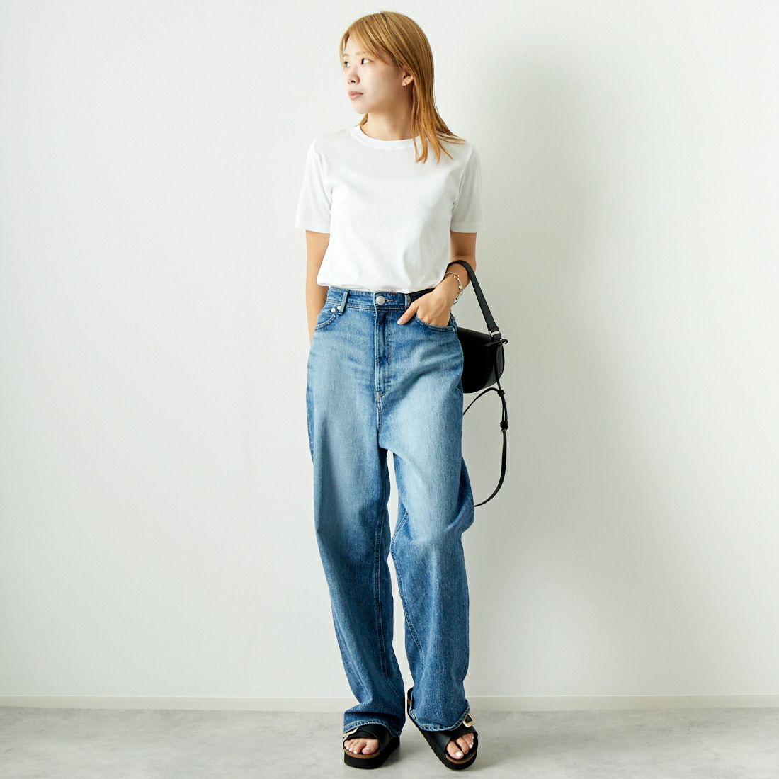 MICA&DEAL [マイカアンドディール] ハイツイストクルーネックプルオーバー [0124309180] WHITE &&モデル身長：167cm 着用サイズ：F&&