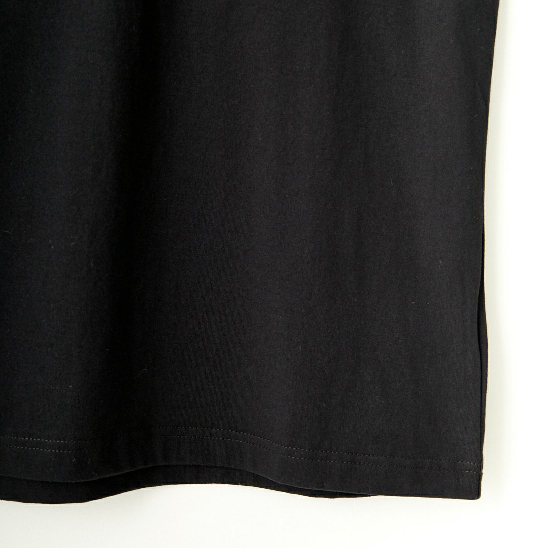 XLARGE [エクストララージ] OLD ENGLISH S/S TEE [101243011001] BLACK