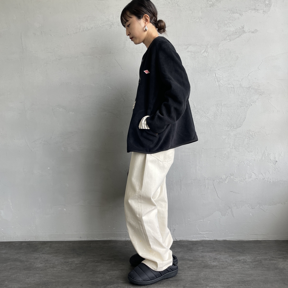 DANTON [ダントン] ノーカラーフリースジャケット [JD-8911] BLACK &&モデル身長：150cm 着用サイズ：34&&