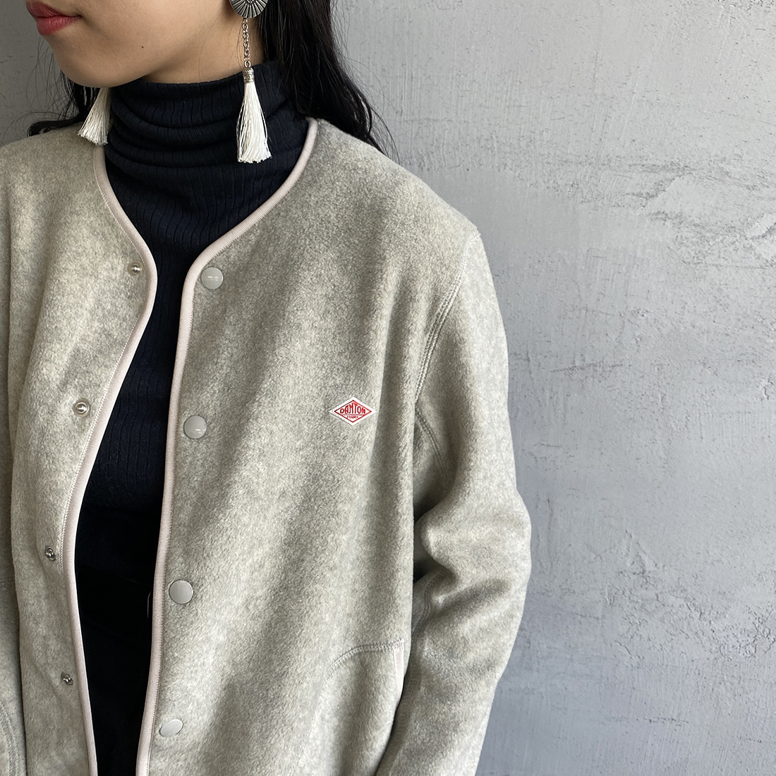 DANTON [ダントン] ノーカラーフリースジャケット [JD-8911] MARBLE &&モデル身長：156cm 着用サイズ：36&&