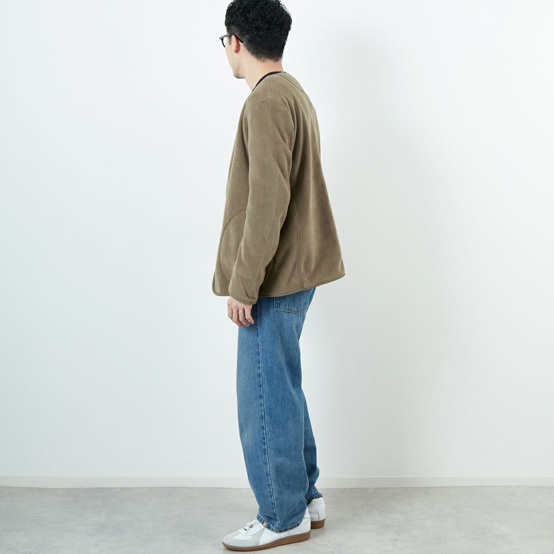 DANTON [ダントン] ノーカラーフリースカーディガン [JD-8939] KHAKI &&モデル身長：168cm 着用サイズ：40&&