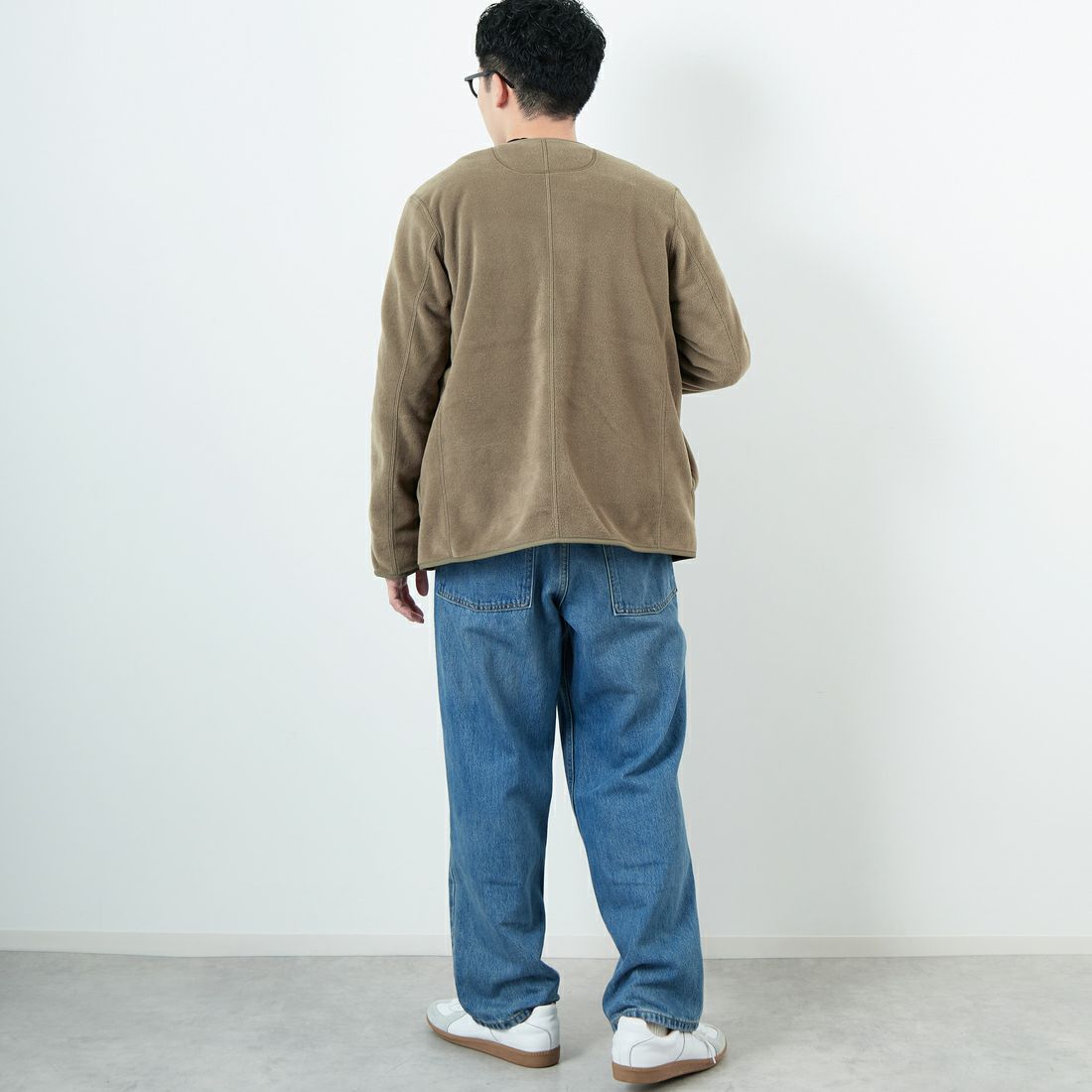 DANTON [ダントン] ノーカラーフリースカーディガン [JD-8939] KHAKI &&モデル身長：168cm 着用サイズ：40&&
