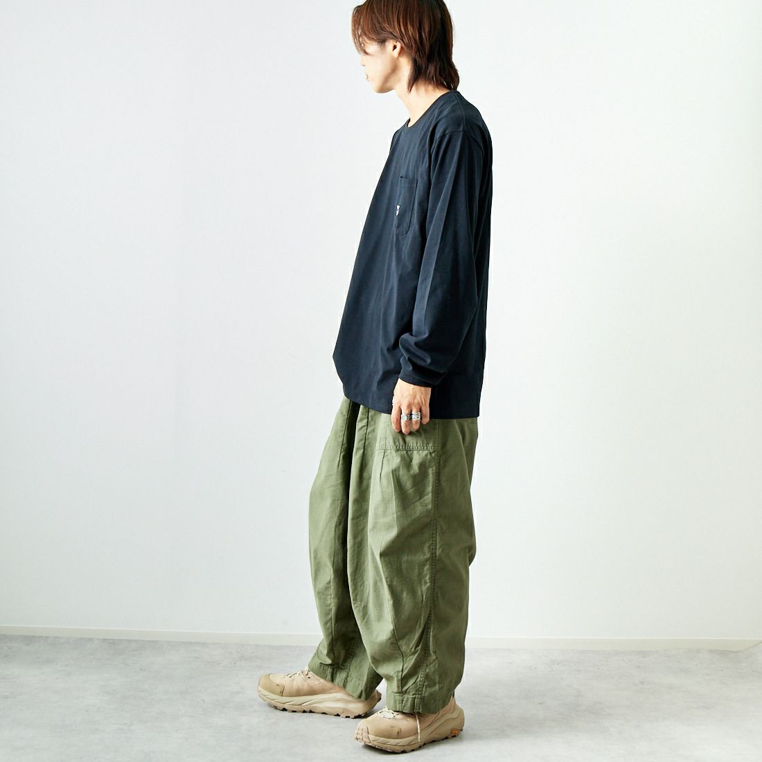 Needles [ニードルズ] ファティーグ ヒザデルパンツ [PU246] A OLIVE &&モデル身長：179cm 着用サイズ：XS&&