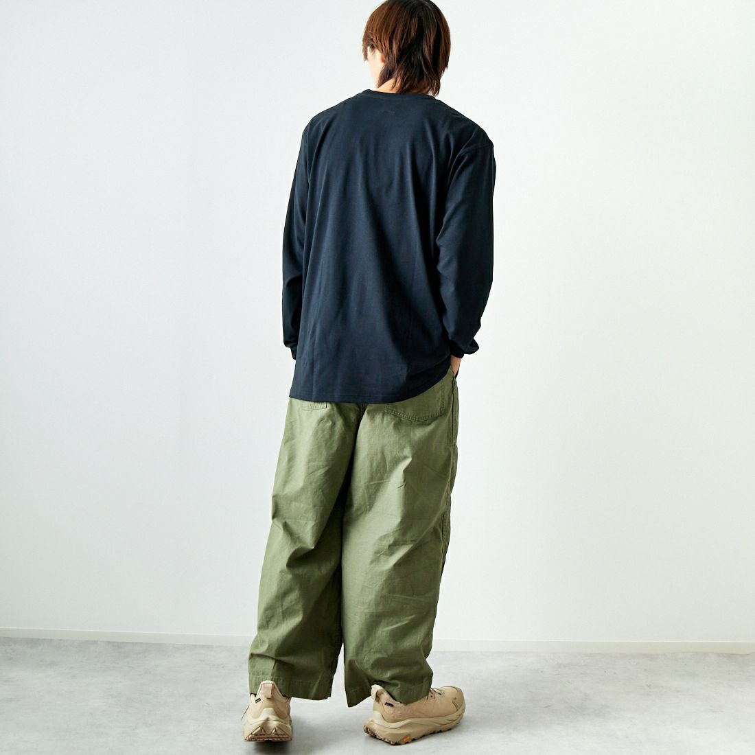 Needles [ニードルズ] ファティーグ ヒザデルパンツ [PU246] A OLIVE &&モデル身長：179cm 着用サイズ：XS&&