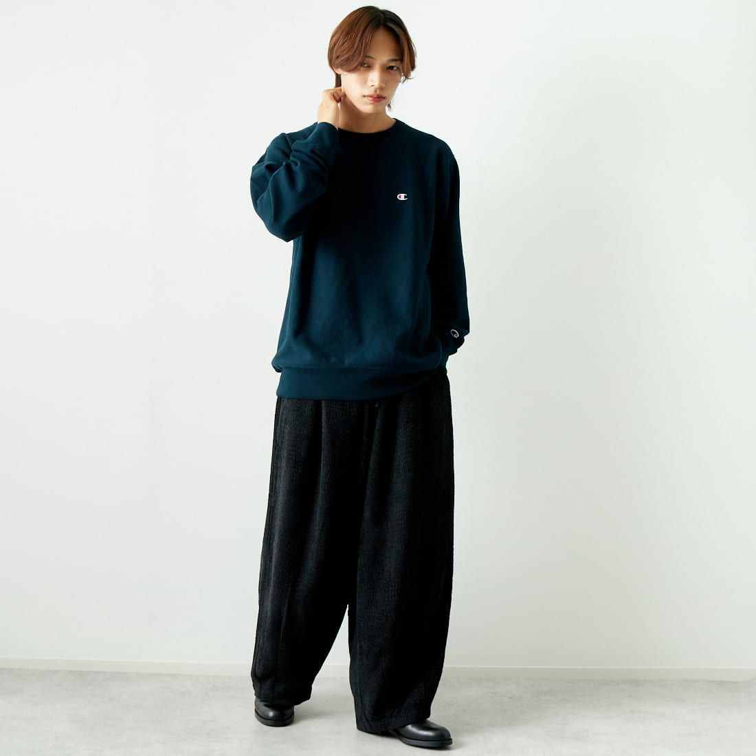 Champion [チャンピオン] リバースウィーブ(R) クルーネックスウェットシャツ [C3-Y031] 370 ﾈｲﾋﾞｰ &&モデル身長：179cm 着用サイズ：XL&&