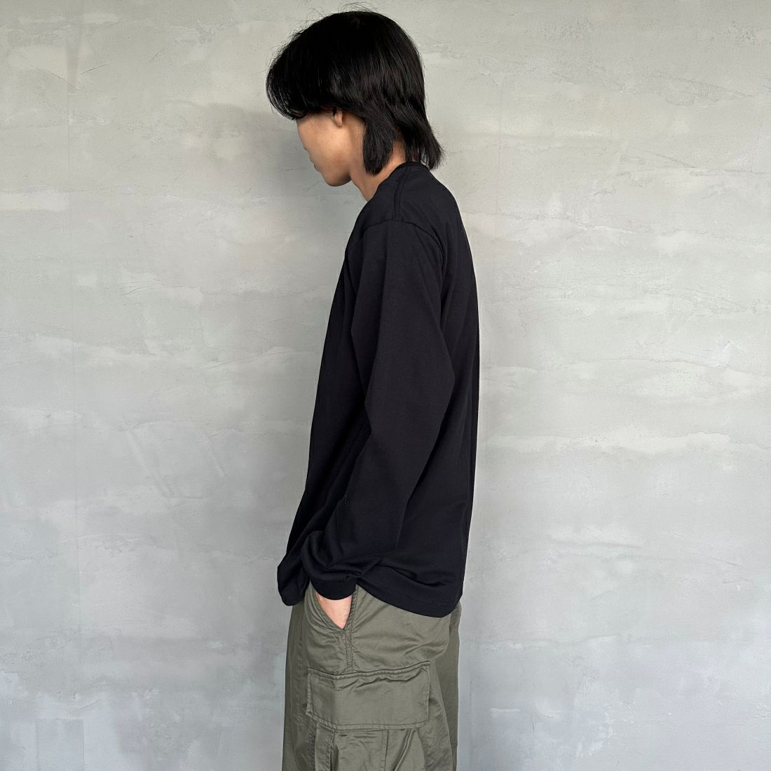 Hanes [ヘインズ] BEEFY ロングスリーブTシャツ [H5186] 090 ﾌﾞﾗｯｸ &&モデル身長：179cm 着用サイズ：XL&&