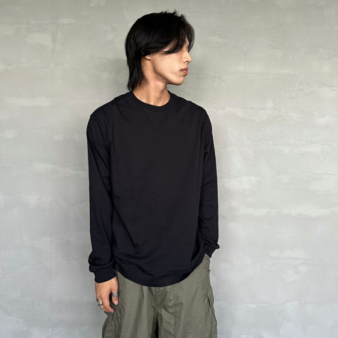 Hanes [ヘインズ] BEEFY ロングスリーブTシャツ [H5186] 090 ﾌﾞﾗｯｸ &&モデル身長：179cm 着用サイズ：XL&&