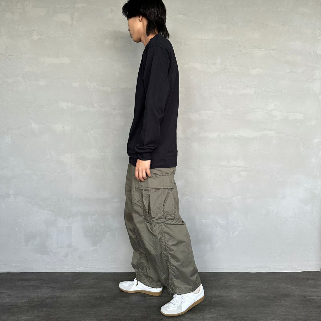 Hanes [ヘインズ] BEEFY ロングスリーブTシャツ [H5186] 090 ﾌﾞﾗｯｸ &&モデル身長：179cm 着用サイズ：XL&&