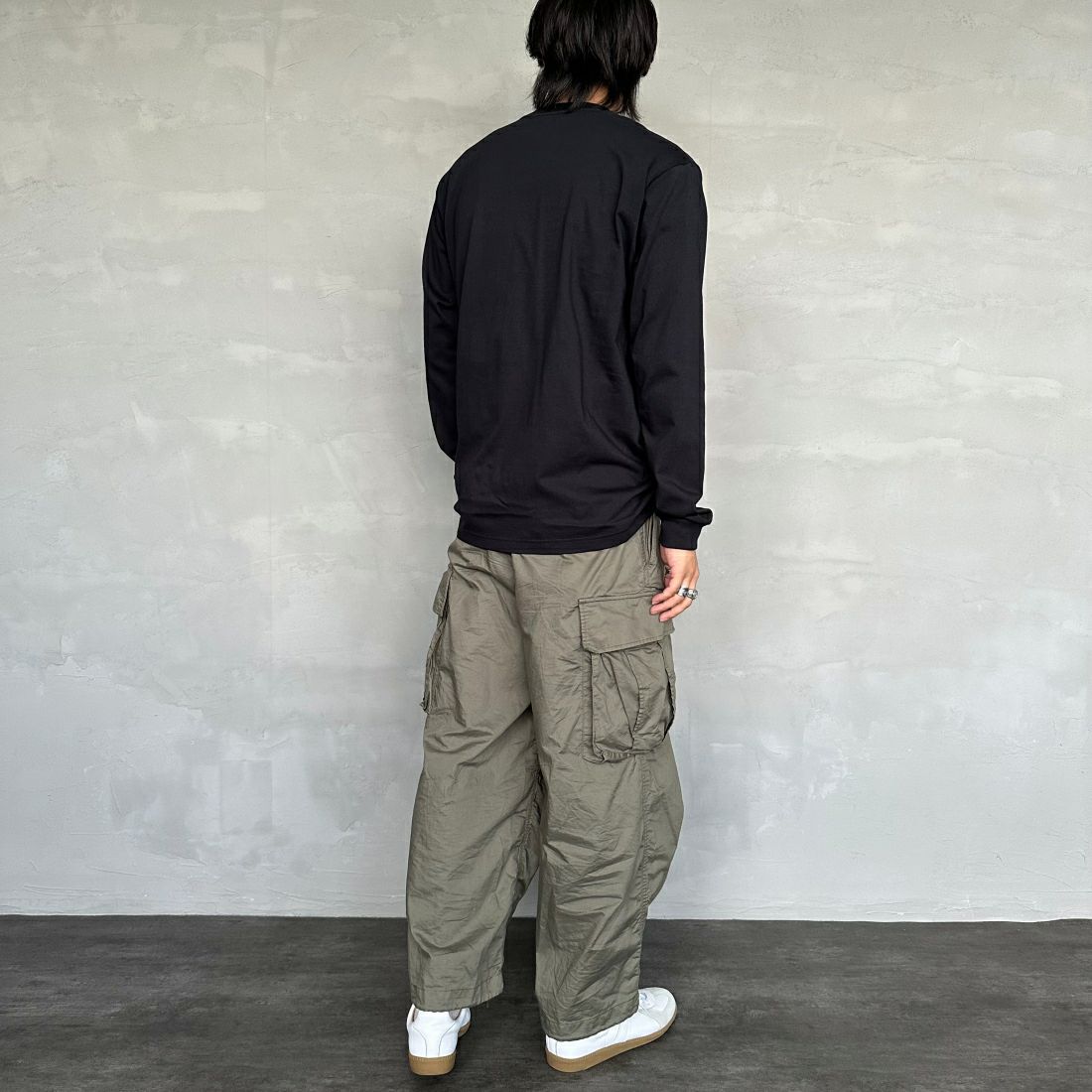 Hanes [ヘインズ] BEEFY ロングスリーブTシャツ [H5186] 090 ﾌﾞﾗｯｸ &&モデル身長：179cm 着用サイズ：XL&&