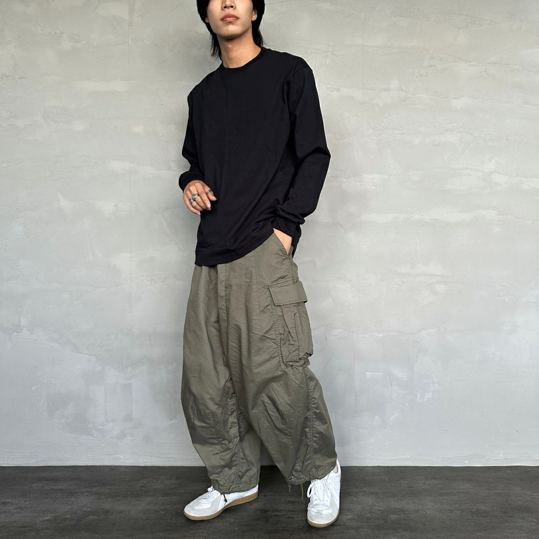 Hanes [ヘインズ] BEEFY ロングスリーブTシャツ [H5186] 090 ﾌﾞﾗｯｸ &&モデル身長：179cm 着用サイズ：XL&&