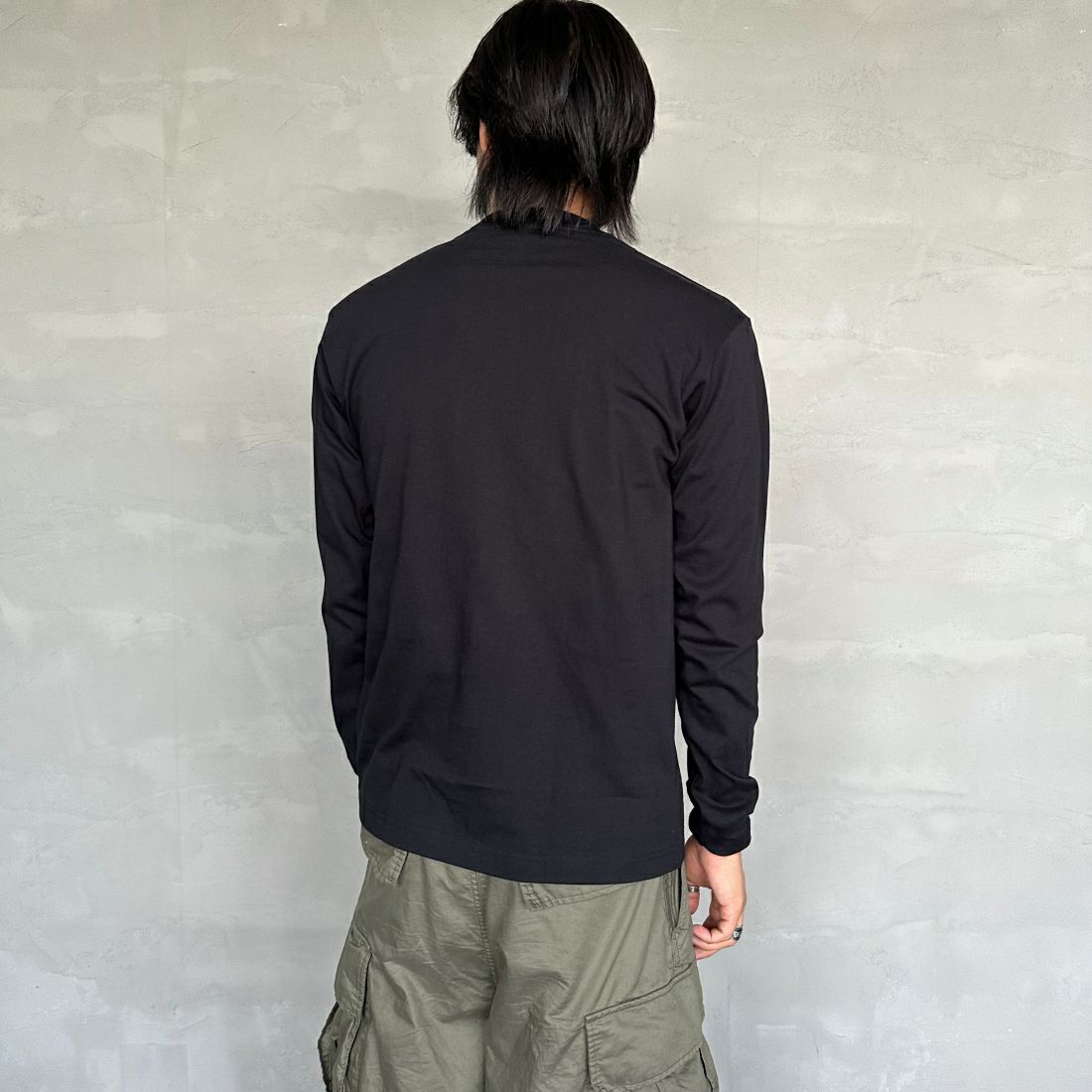 Hanes [ヘインズ] BEEFY ロングスリーブTシャツ [H5186] 090 ﾌﾞﾗｯｸ &&モデル身長：179cm 着用サイズ：M&&
