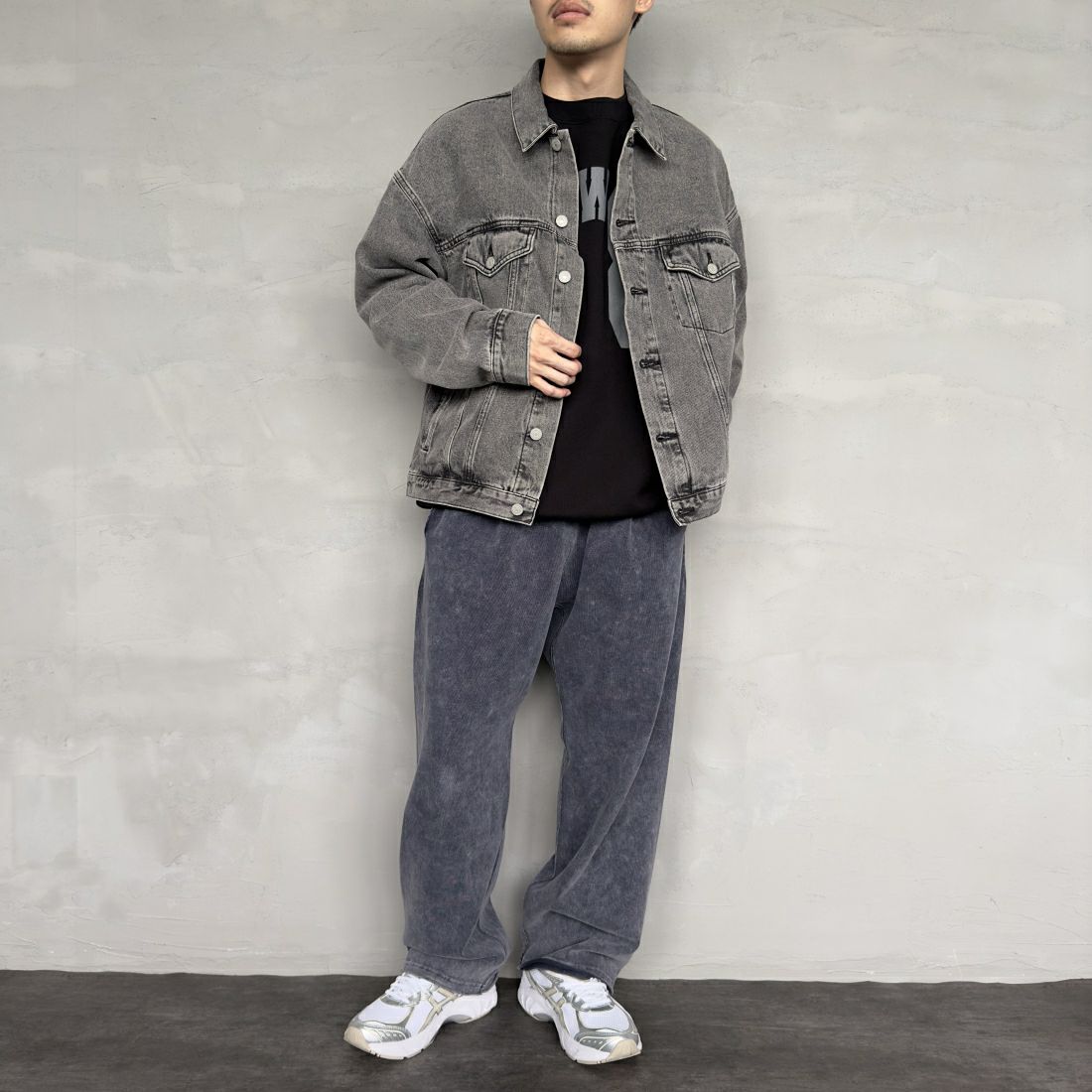 Noir Fabrik [ヌワールファブリック] デニムトラッカージャケット [NF-243-064] ACID BLK&&モデル身長：168cm 着用サイズ：L&&