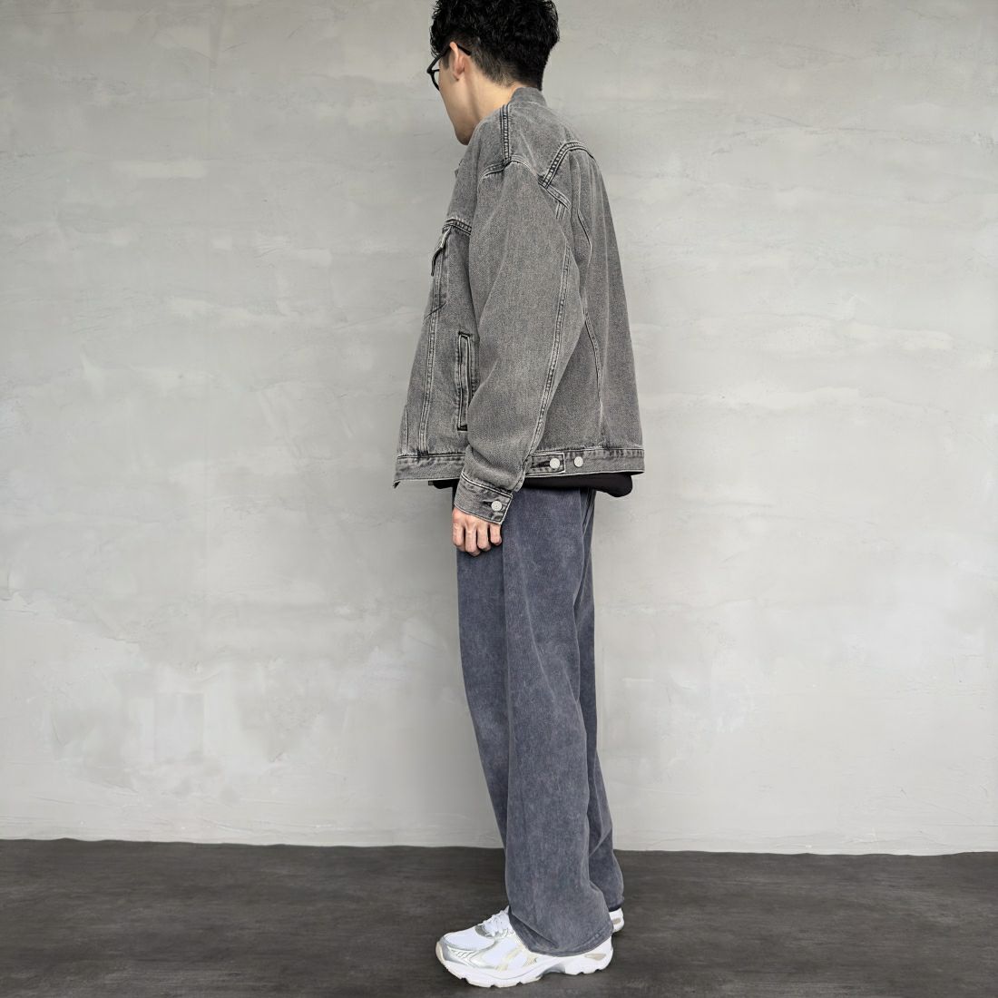 Noir Fabrik [ヌワールファブリック] デニムトラッカージャケット [NF-243-064] ACID BLK&&モデル身長：168cm 着用サイズ：L&&