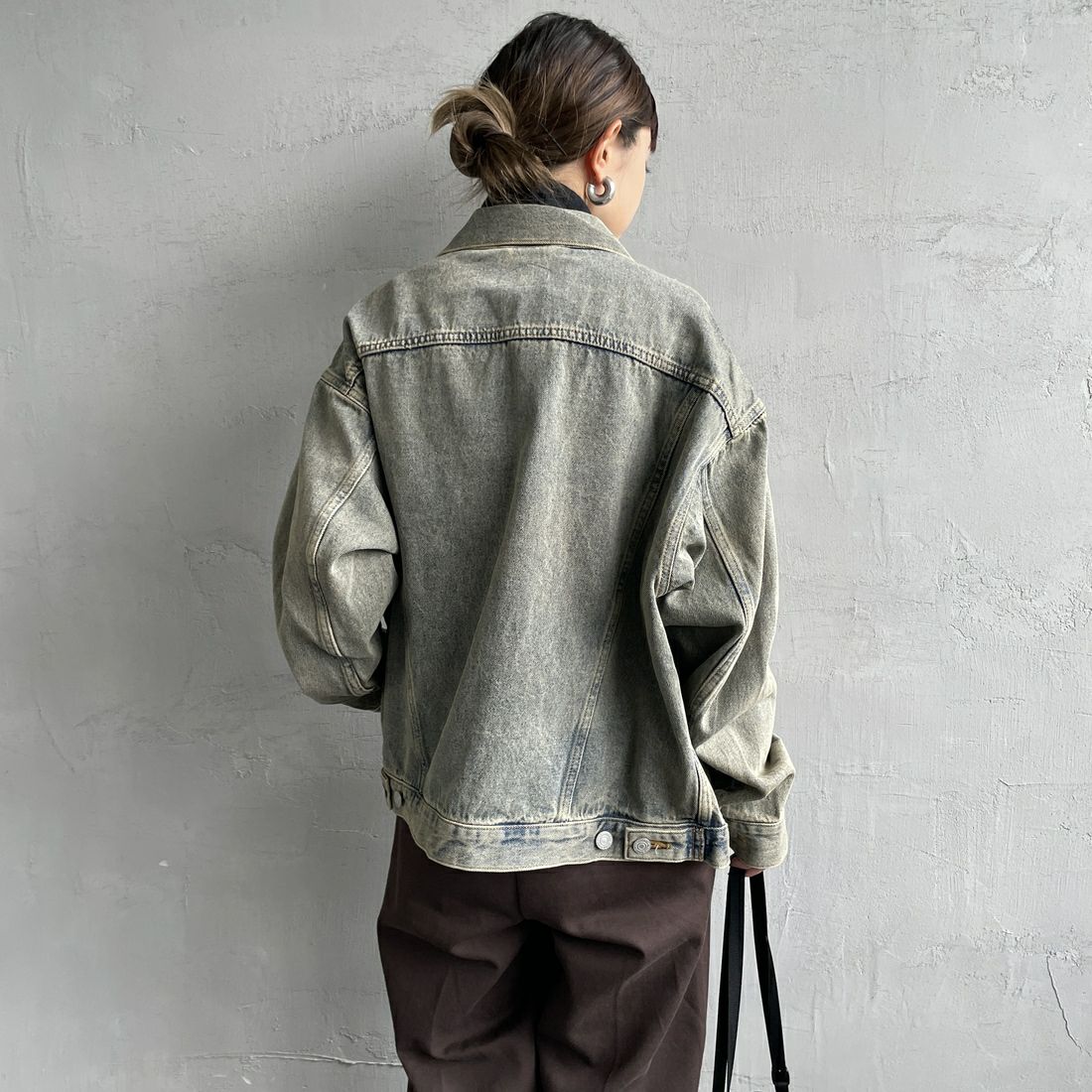 Noir Fabrik [ヌワールファブリック] デニムトラッカージャケット [NF-243-064] T.ACID BLU &&モデル身長：167cm 着用サイズ：XS&&