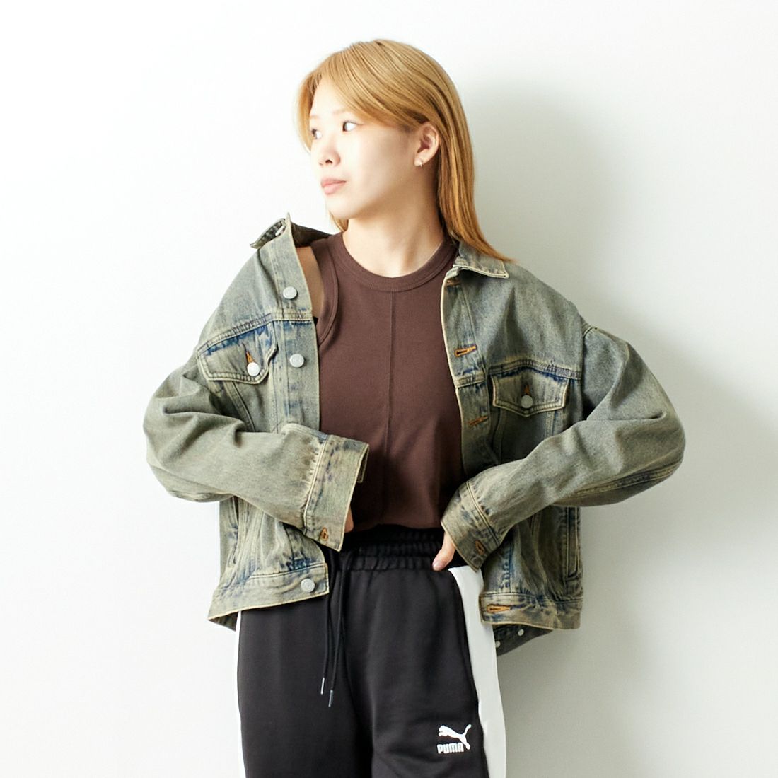 Noir Fabrik [ヌワールファブリック] デニムトラッカージャケット [NF-243-064] T.ACID BLU &&モデル身長：167cm 着用サイズ：XS&&