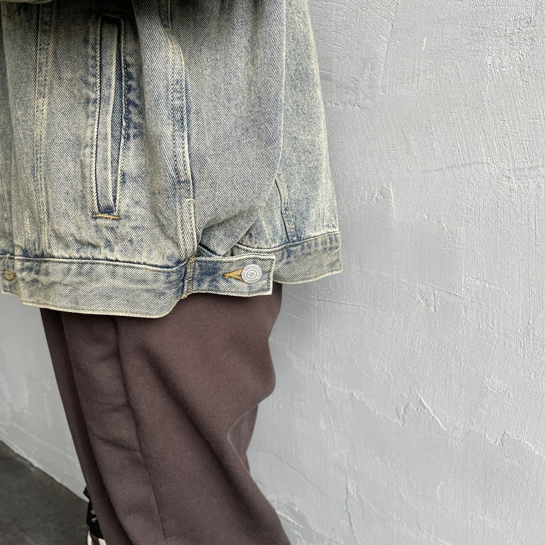Noir Fabrik [ヌワールファブリック] デニムトラッカージャケット [NF-243-064] T.ACID BLU &&モデル身長：167cm 着用サイズ：XS&&