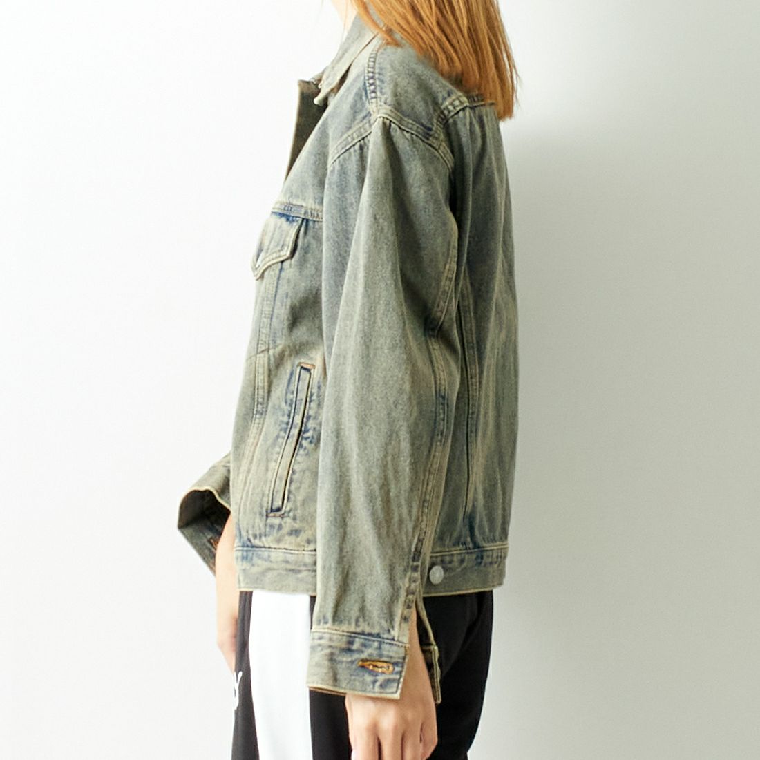 Noir Fabrik [ヌワールファブリック] デニムトラッカージャケット [NF-243-064] T.ACID BLU &&モデル身長：167cm 着用サイズ：XS&&