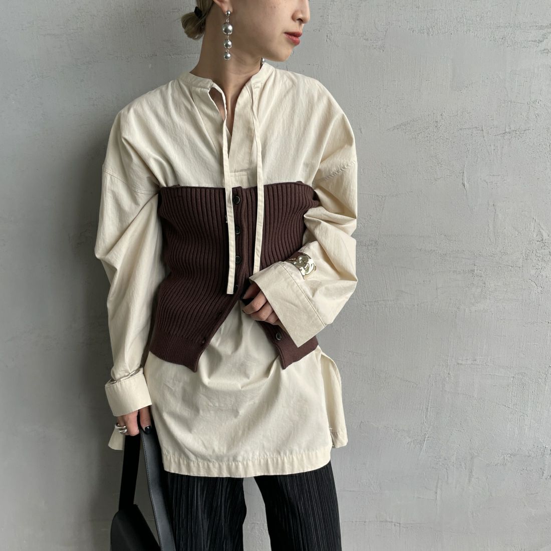 By/m [バイエム] マルチWAY フロントボタン リブニットビスチェ [24131017] 28 BROWN &&モデル身長：150cm 着用サイズ：F&&