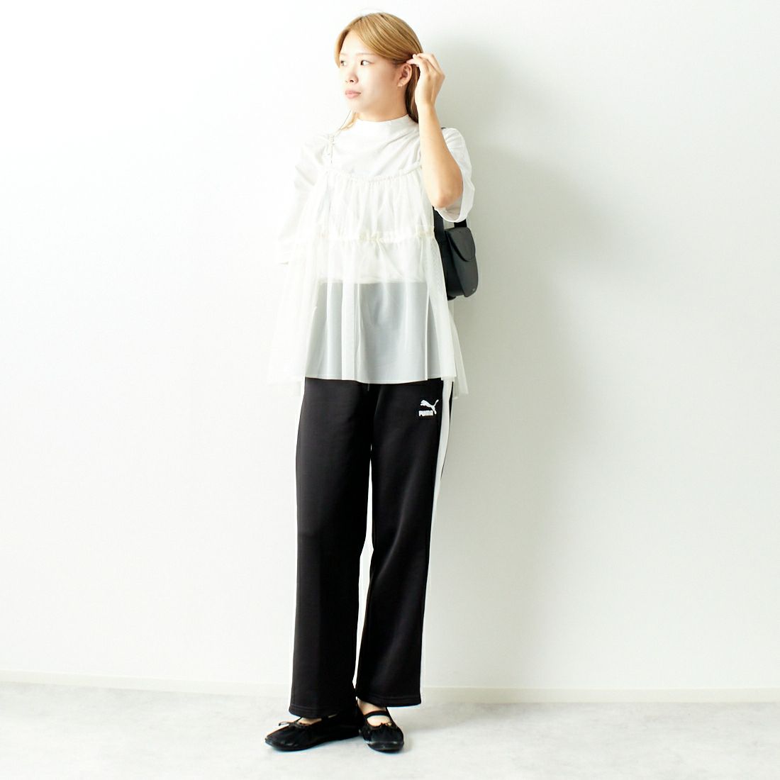 PUMA [プーマ] ウィメンズ ICONIC T7 ストレートレッグ トラックパンツ [629112] 01 ﾌﾟｰﾏﾌﾞﾗ &&モデル身長：167cm 着用サイズ：M&&
