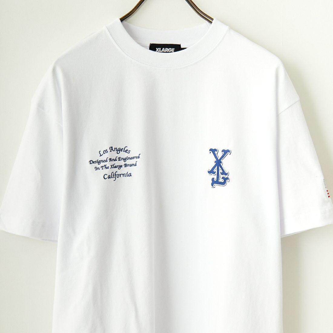 XLARGE [エクストララージ] LAバーシティー ショートスリーブTシャツ [101243011008] WHITE