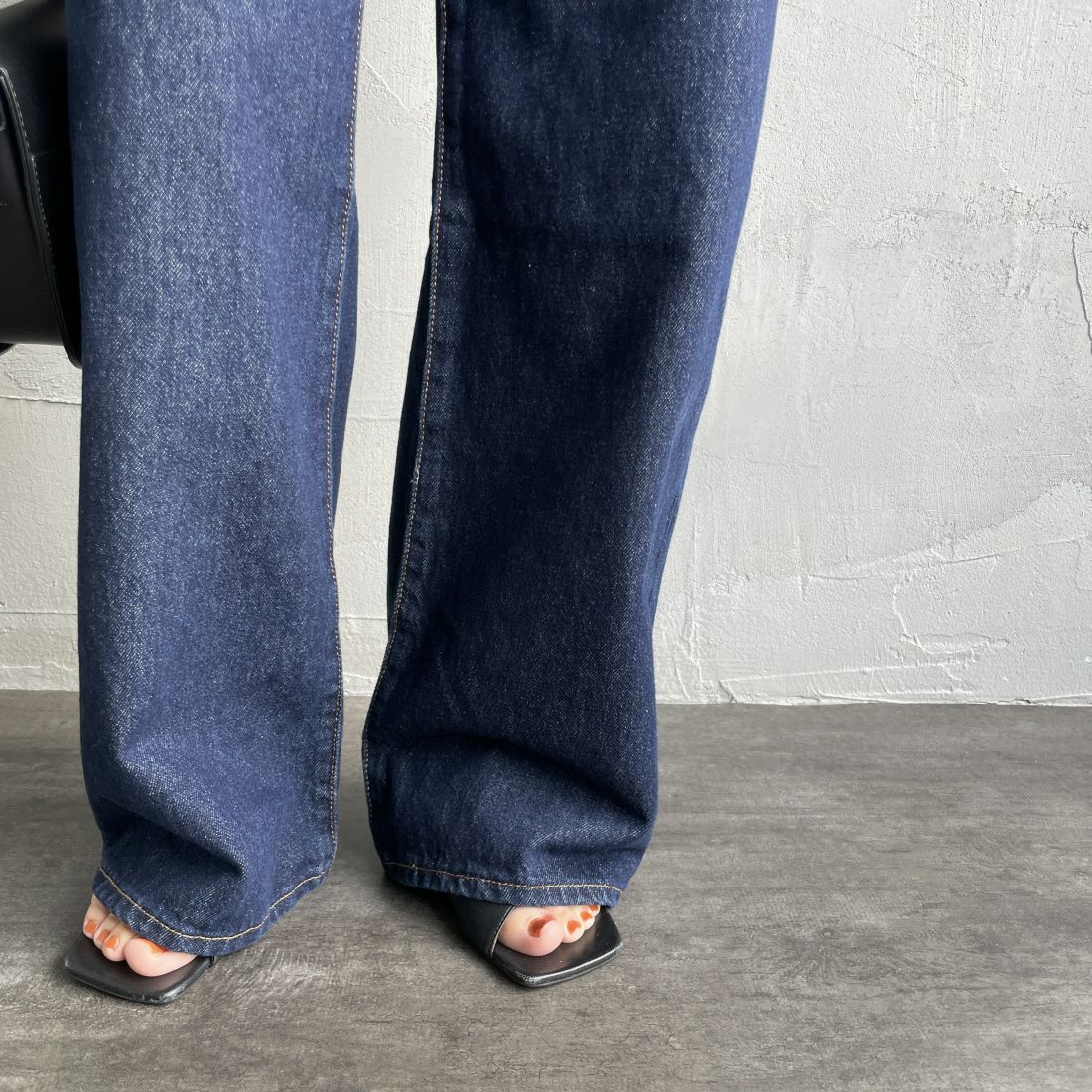 LEVI'S [リーバイス] リブケージ ワイドレッグ [A6081-00] 19 SHADED &&モデル身長：160cm 着用サイズ：25&&