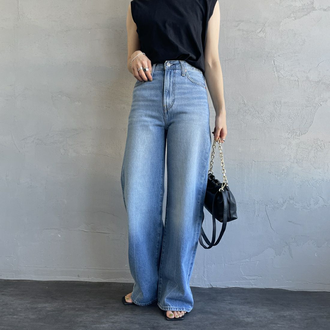 LEVI'S [リーバイス] リブケージ ワイドレッグ [A6081-00] 20 NOT THE &&モデル身長：158cm 着用サイズ：24&&