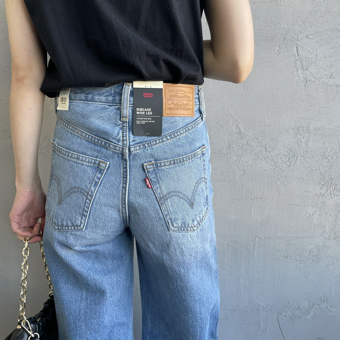 LEVI'S [リーバイス] リブケージ ワイドレッグ [A6081-00] 20 NOT THE &&モデル身長：158cm 着用サイズ：24&&