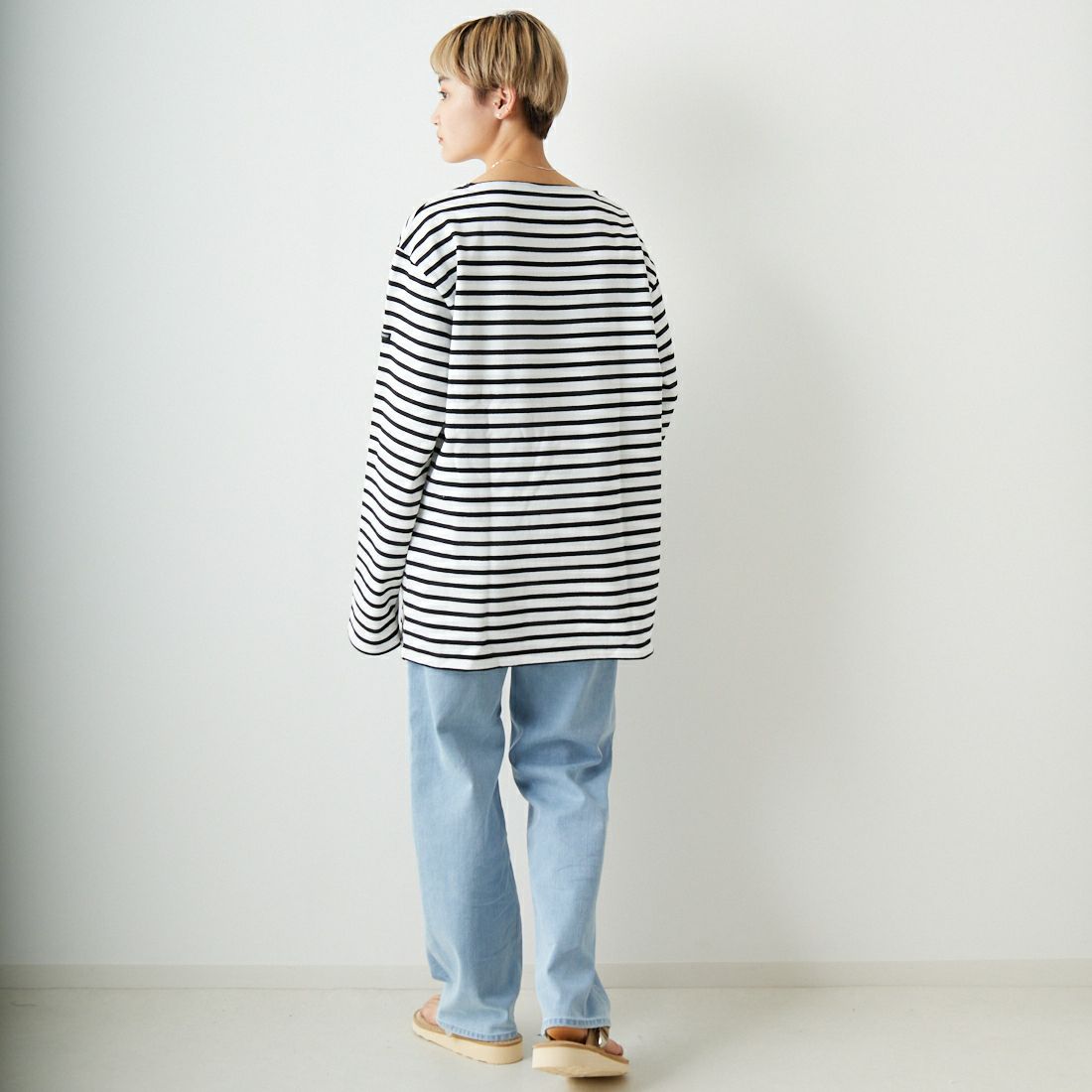 ST.JAMES [セントジェームス] バスクロングスリーブTシャツ [OUESSANT] ECR/NOI &&モデル身長：160cm 着用サイズ：7&&