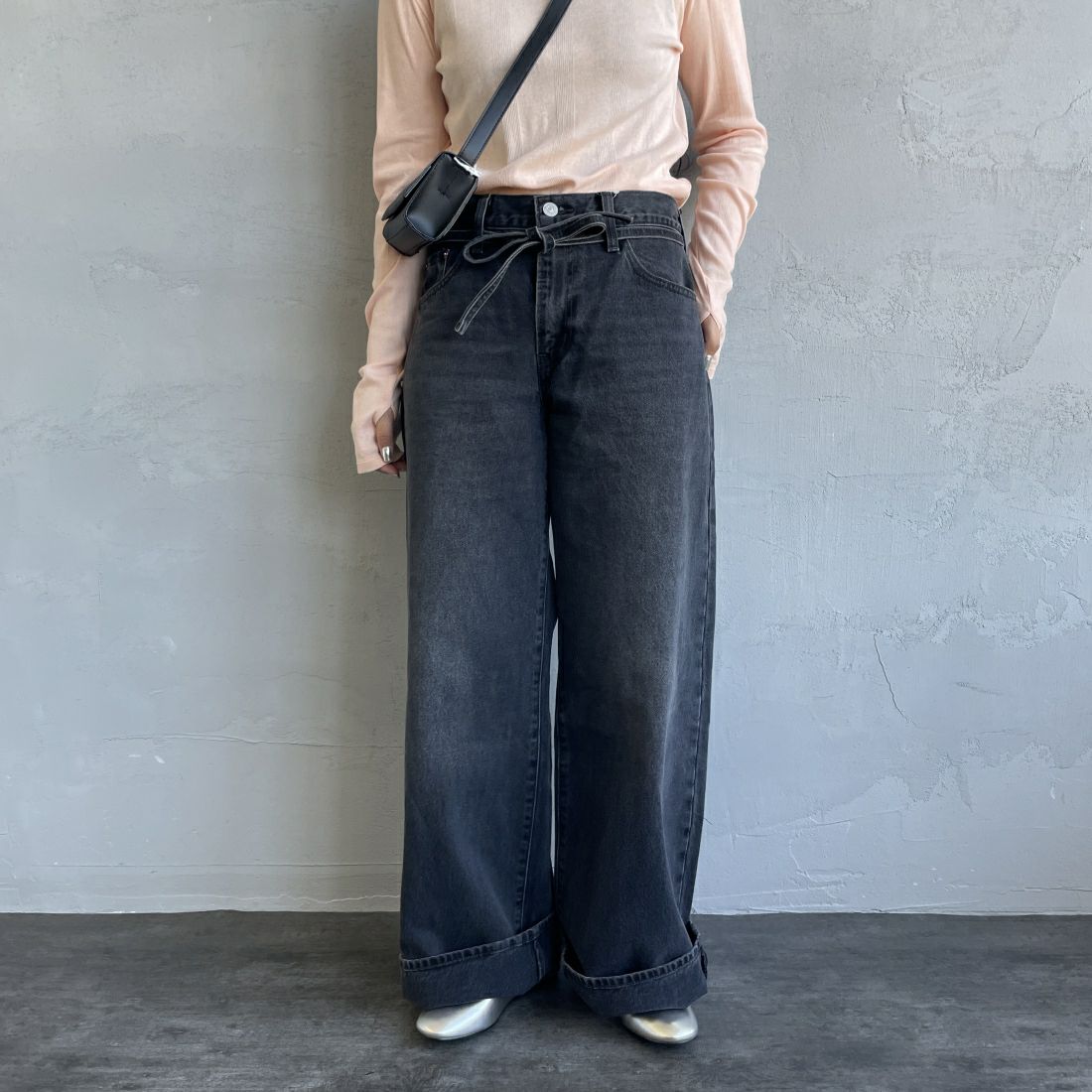 03 INFLUME&&モデル身長：156cm 着用サイズ：26&&