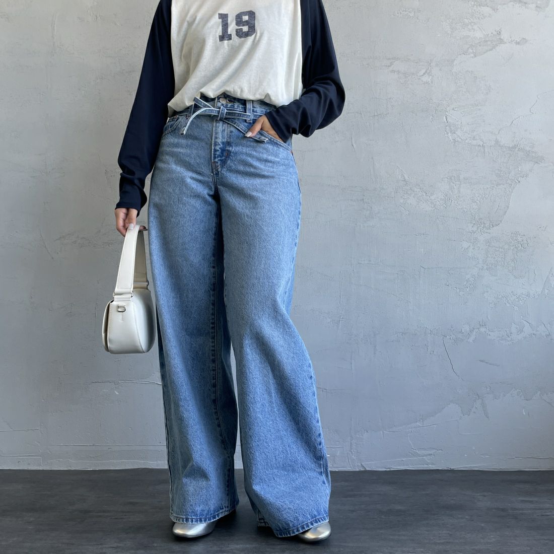 LEVI'S [リーバイス] XL ストレートデニム [A8701-00] 04 THANKS &&モデル身長：163cm 着用サイズ：25&&