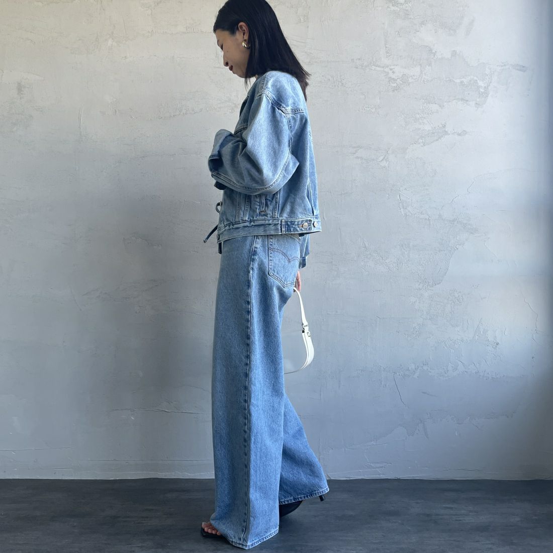 LEVI'S [リーバイス] XL ストレートデニム [A8701-00] 04 THANKS &&モデル身長：163cm 着用サイズ：26&&