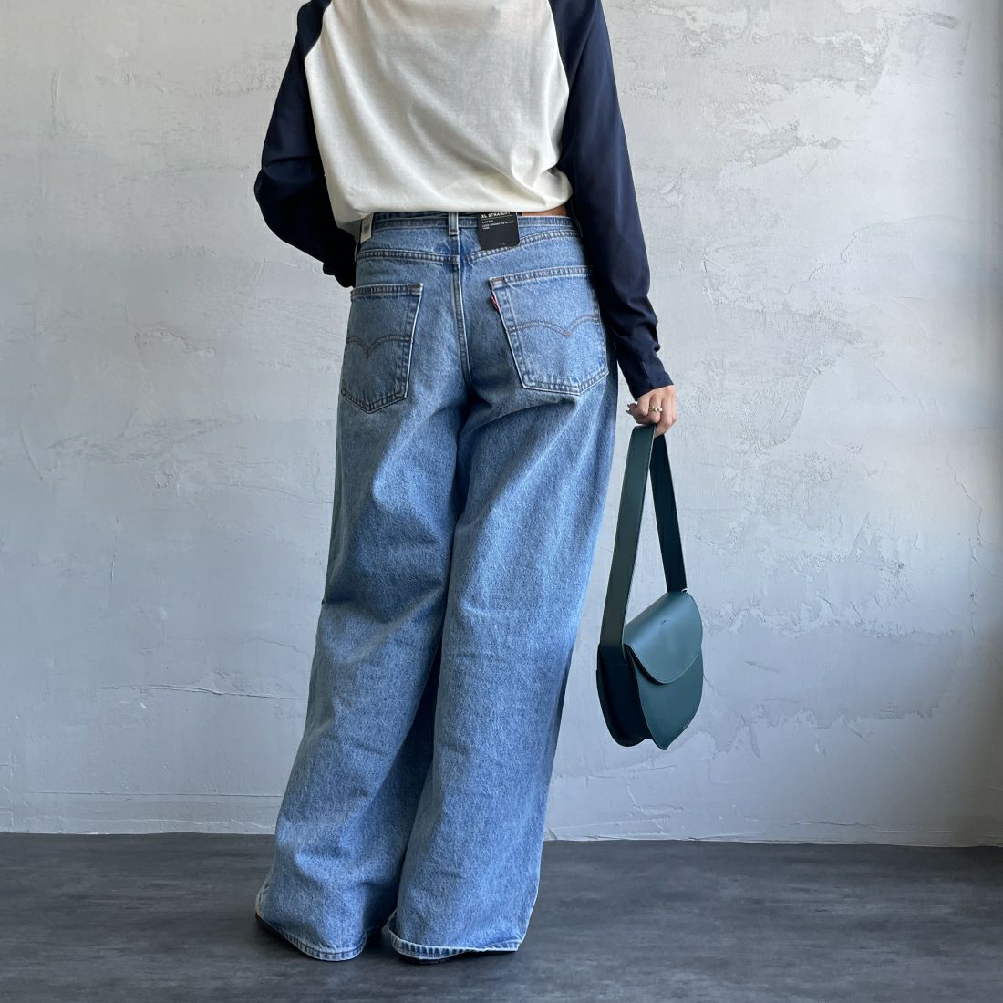 LEVI'S [リーバイス] XL ストレートデニム [A8701-00] 04 THANKS &&モデル身長：163cm 着用サイズ：26&&