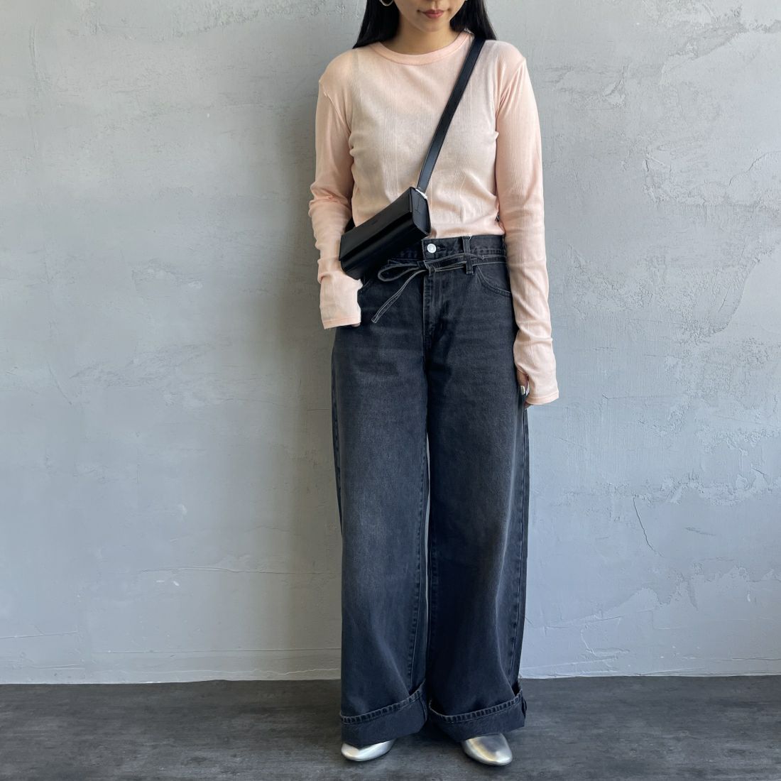LEVI'S [リーバイス] XL ストレートデニム [A8701-00] 03 INFLUME &&モデル身長：156cm 着用サイズ：26&&