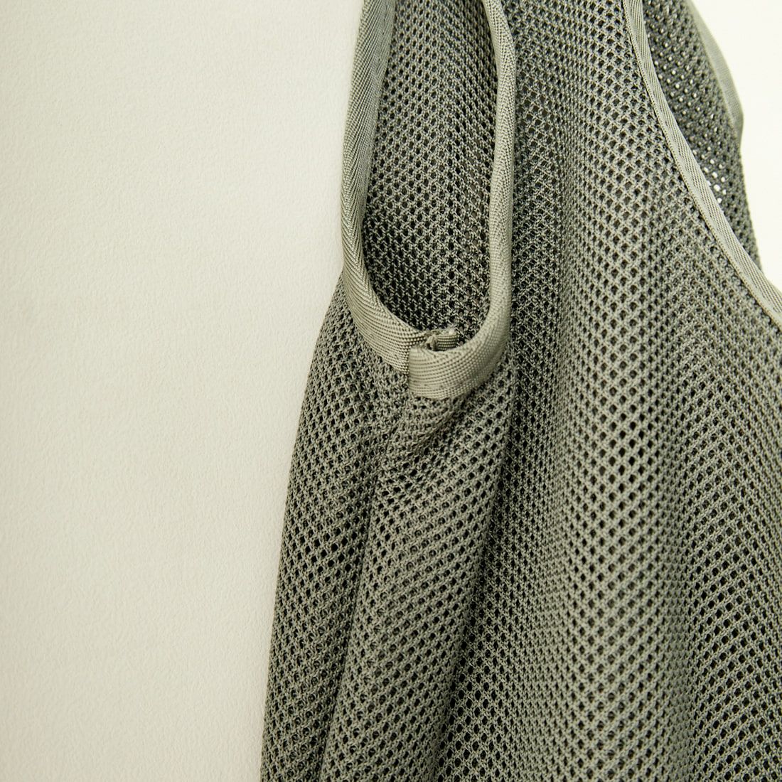 A.P.C. [アー・ペー・セー] メッシュショッピングバッグ [SHOPPING-REBOUND] 93 GRIS