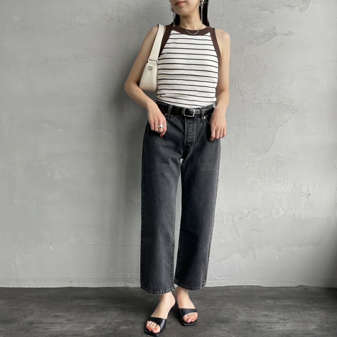 LEVI'S [リーバイス] 90S 501アンクルデニム [A9150-00] 00 SMOOTH &&モデル身長：160cm 着用サイズ：26&&