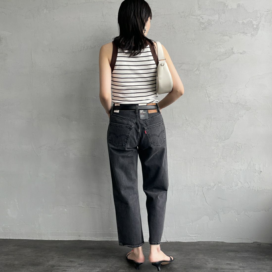 LEVI'S [リーバイス] 90S 501アンクルデニム [A9150-00] 00 SMOOTH &&モデル身長：160cm 着用サイズ：26&&