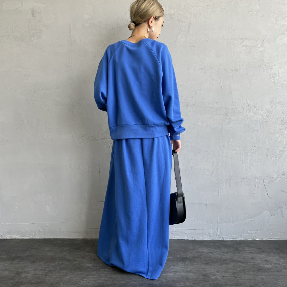 Health knit [ヘルスニット] 別注 クラシックスウェット マキシ丈フレアスカート [HR24F-L023IN-JF] BLUE &&モデル身長：150cm 着用サイズ：M&&